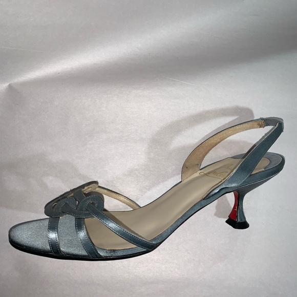 CHRISTIAN LOUBOUTIN size 38.5 silver kitten heels - Picture 14 of 16